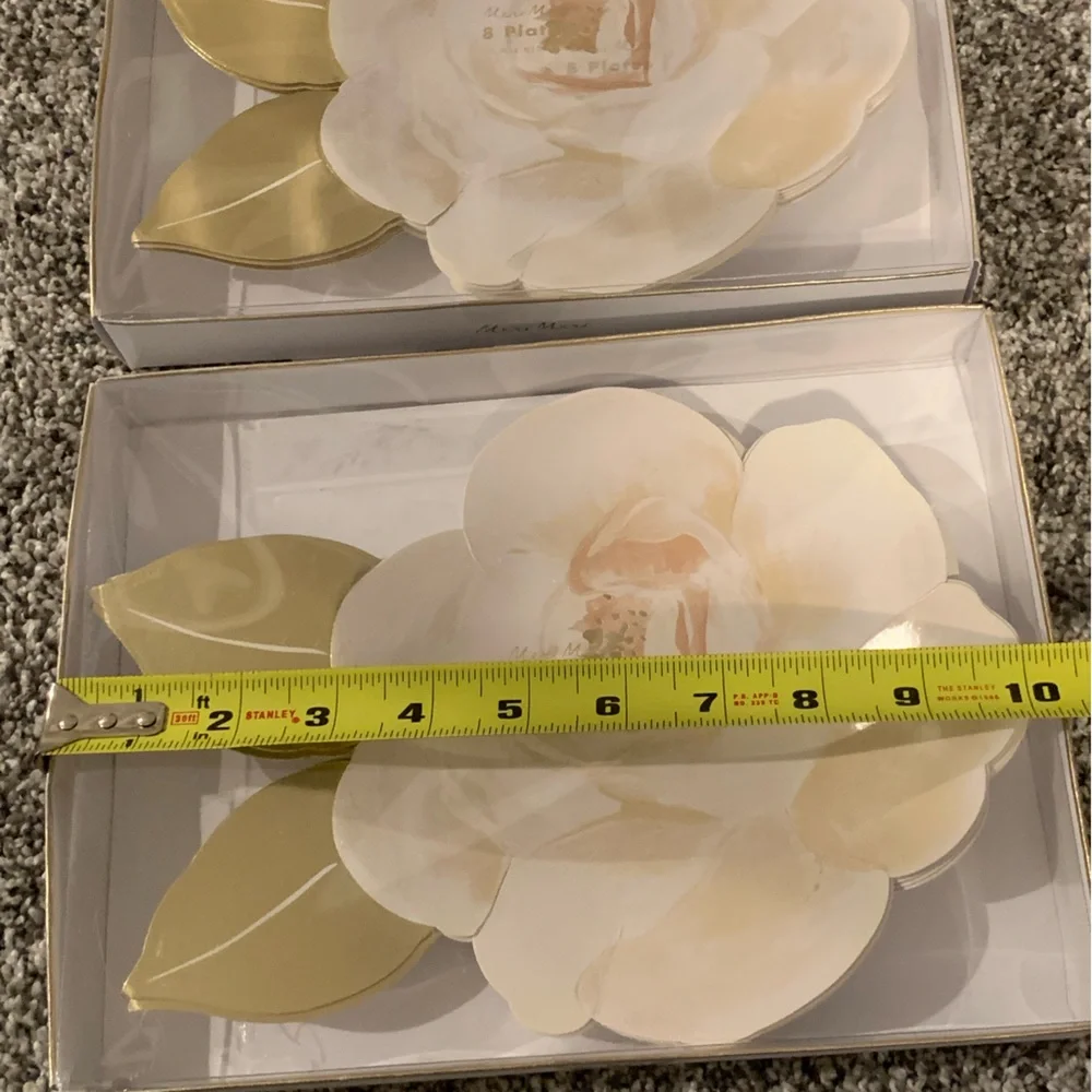Meri Meri White Rose Plates